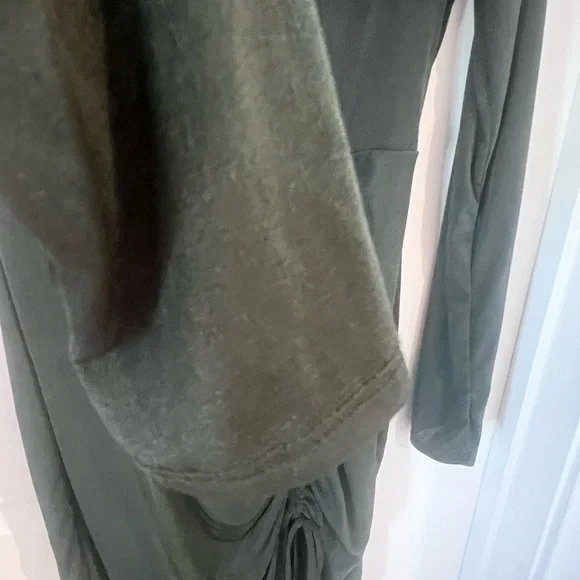 Elegant Forest Green Ruched Dress Size Large - Picture 7 of 11